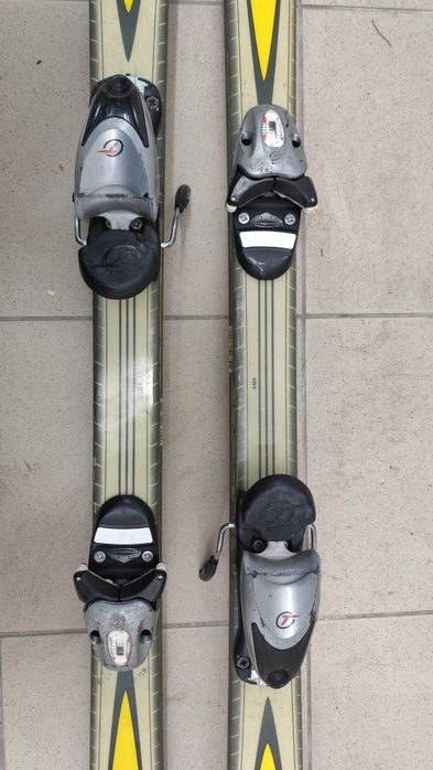 Narty Tecno Carve 145cm