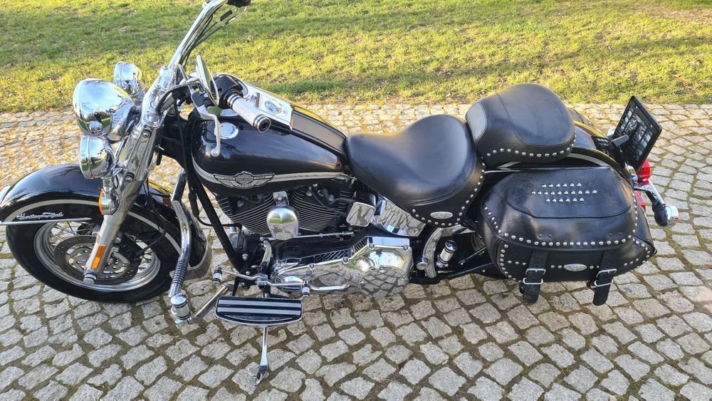 Harley-Davidson Softail Heritage Classic Harley-Davidson Softail Heritage Classic 100-th Anniversary