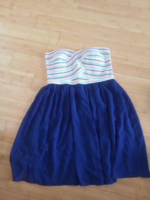 Sukienka z gorsetem i tiulowym dołem NOWA z metka