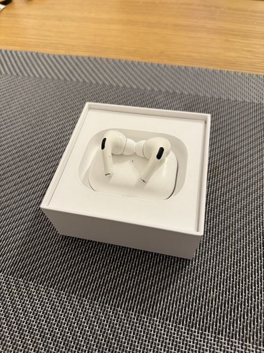 Airpods pro 1 gen.