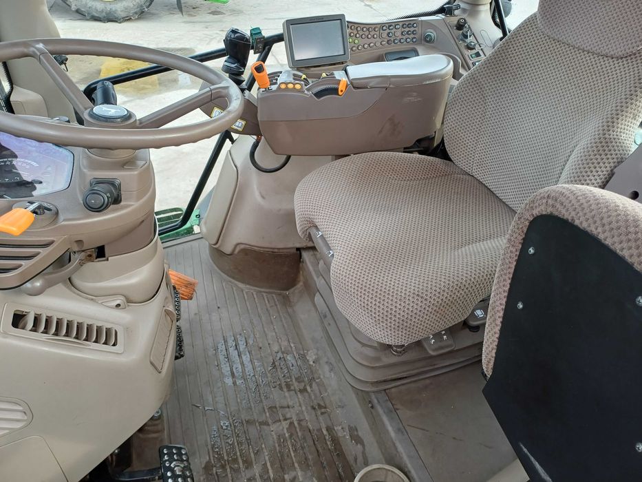 John Deere 6210R z H360