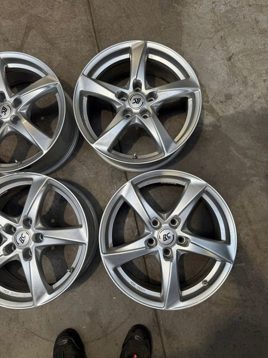 Felgi aluminiowe Brock 5x114,3 et 36 7x17j