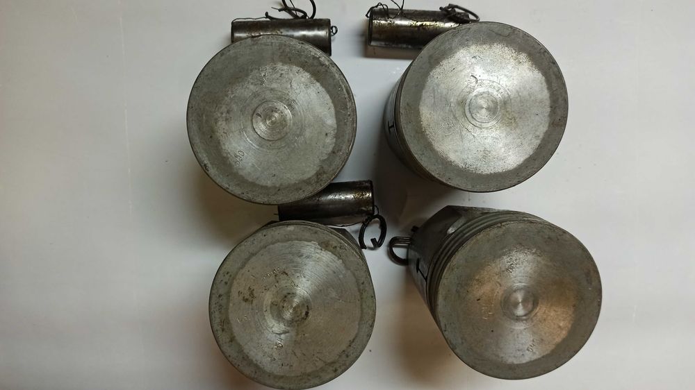 Części Wołga GAZ 21,24, UAZ Zestaw remontowy silnika oryginał CCCP