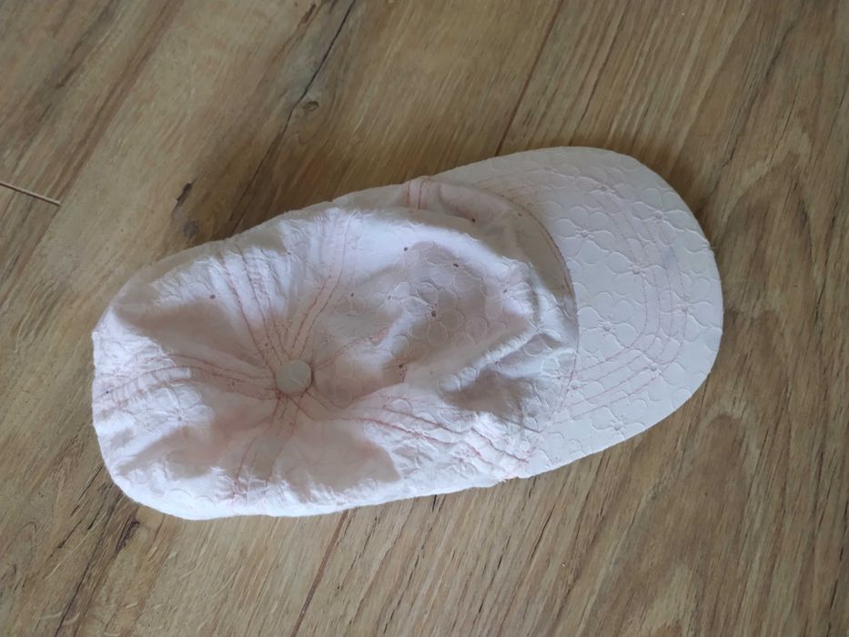 Czapka letnia dziewczęca z daszkiem 86 / 98