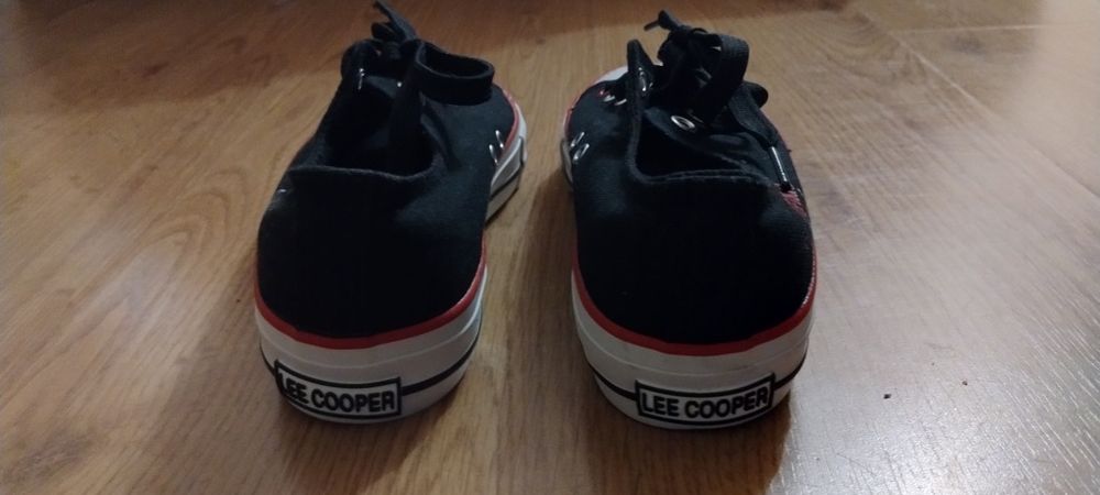 Nowe trampki Lee Cooper r.37