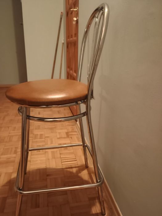 Używany hoker metalowy