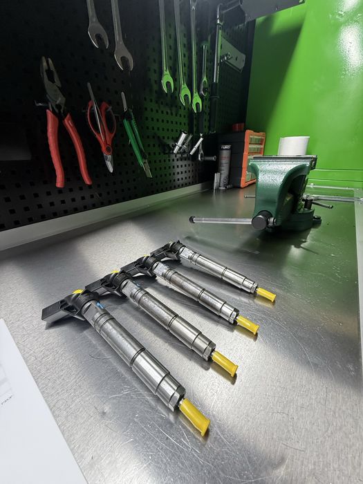 Форсунки 0445115069, 0445115033. Форсунка Мерседес