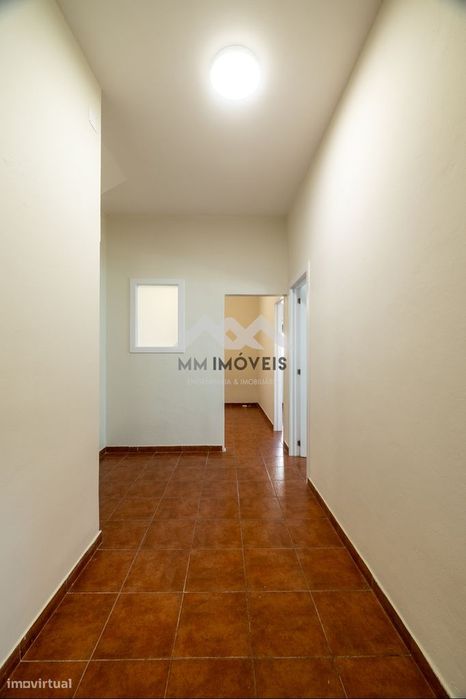 Andar de Moradia |  Rio Tinto | Garagem | Logradouro