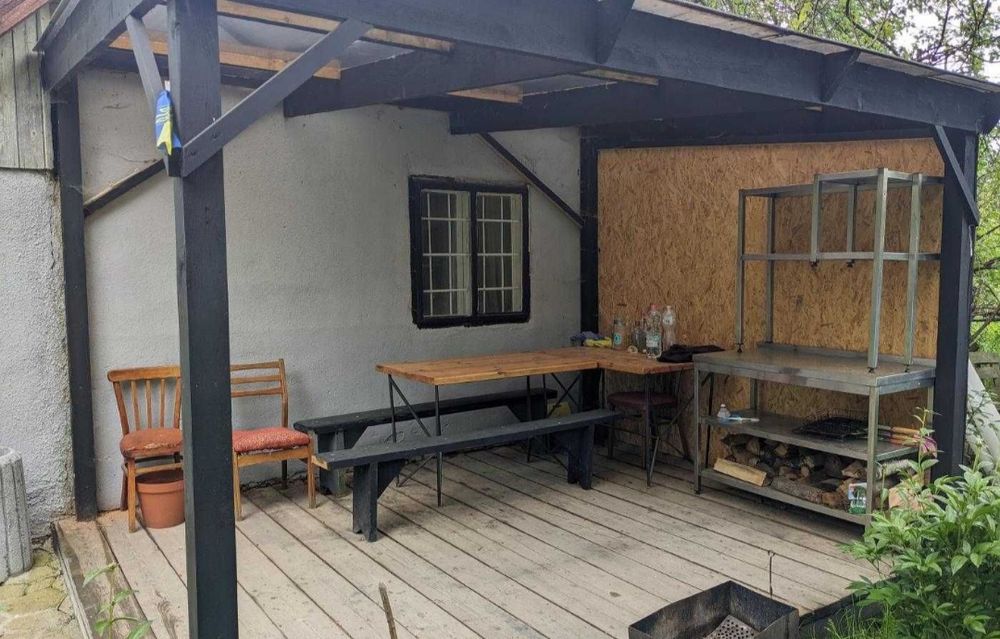 Продам дачу з будиночком