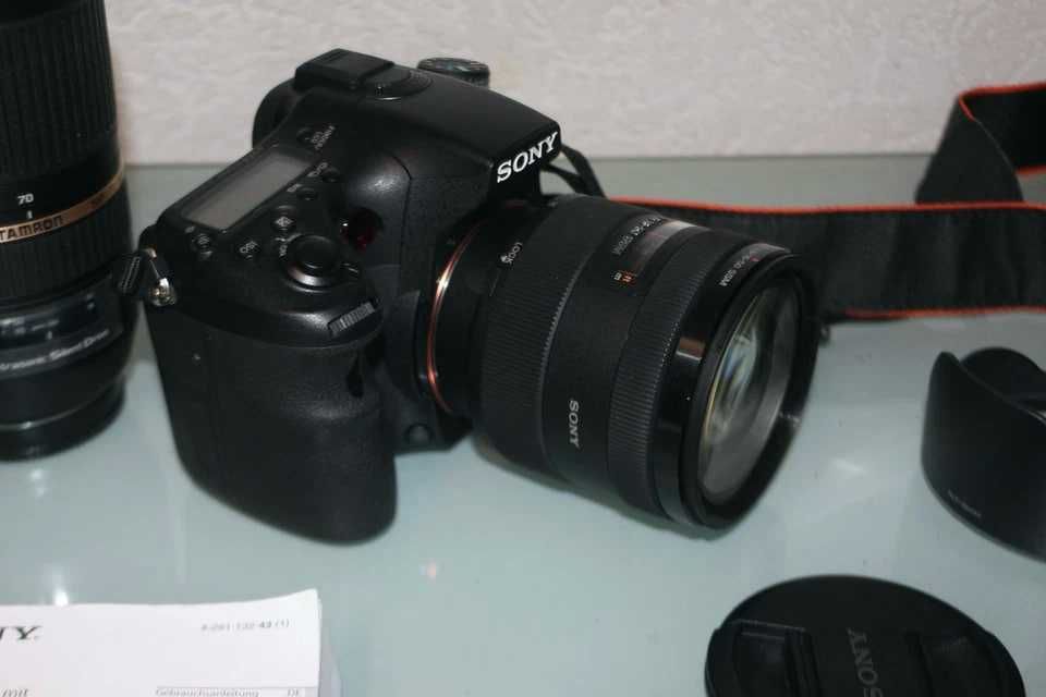 Sony Alpha 77 aparat cyfrowy z 2 obiektywami