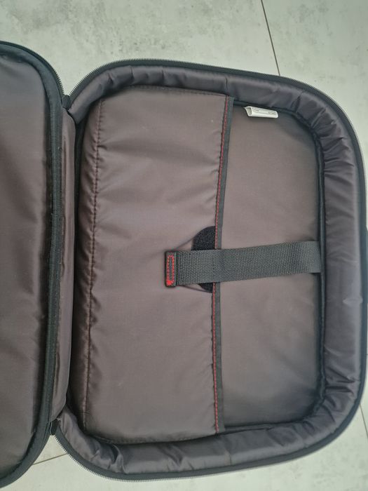 Nowa torba na laptopa Targus