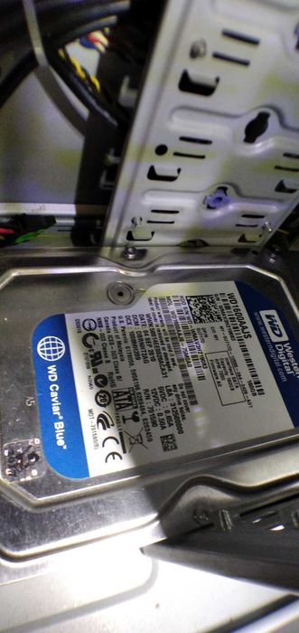 Компьютер 4ядра, 6гб ддр3 (добавь видеокарту и играй)