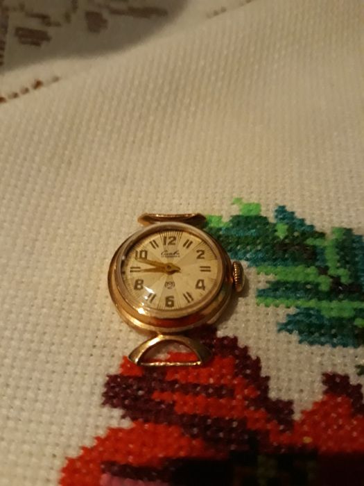 Zegarek damski złoty SLAVA