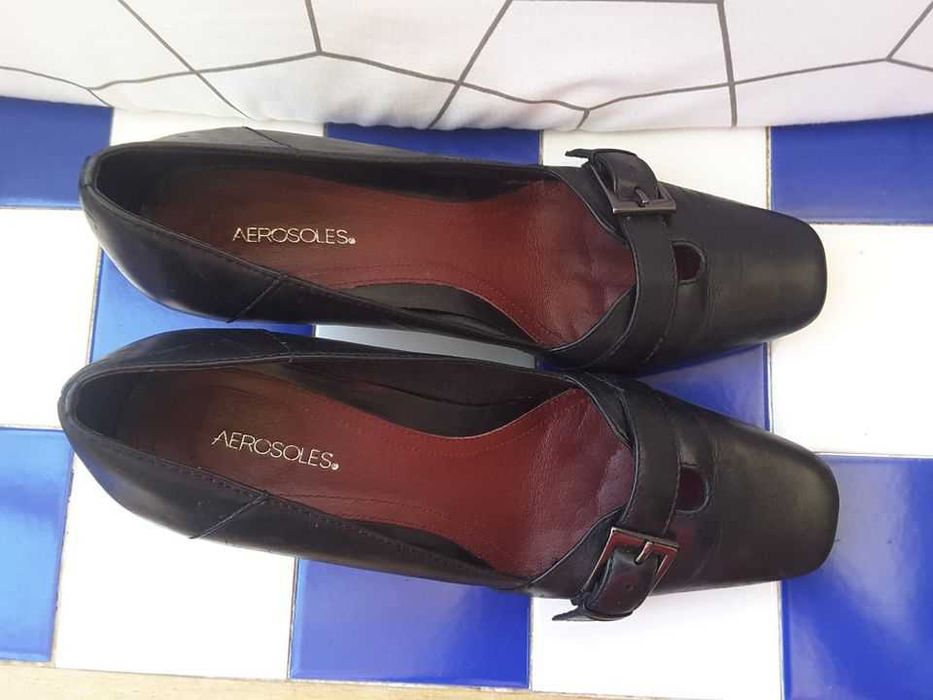 Sapatos em Pele Genuína Aerosoles