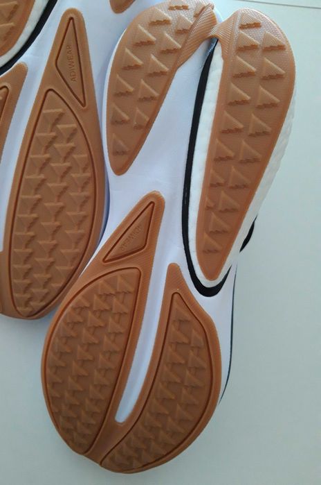 Sapatilhas corrida running ADIDAS Boost - Artigo NOVO.
