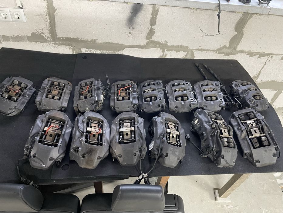 Суппорта передние задние Brembo Audi Q7 Touareg