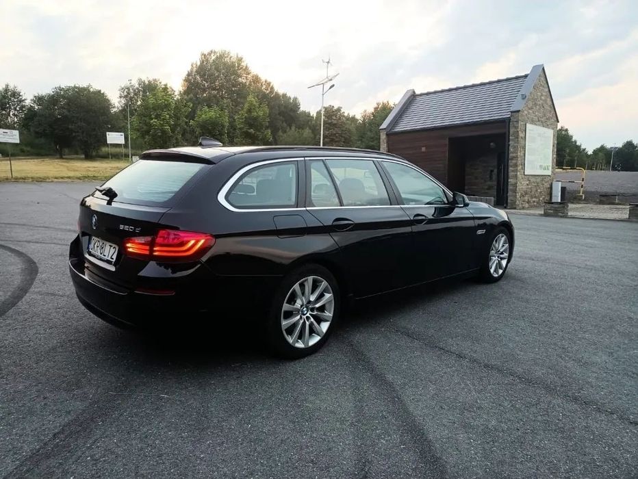 BMW Seria 5 BMW 520 D 2016r Zadbana