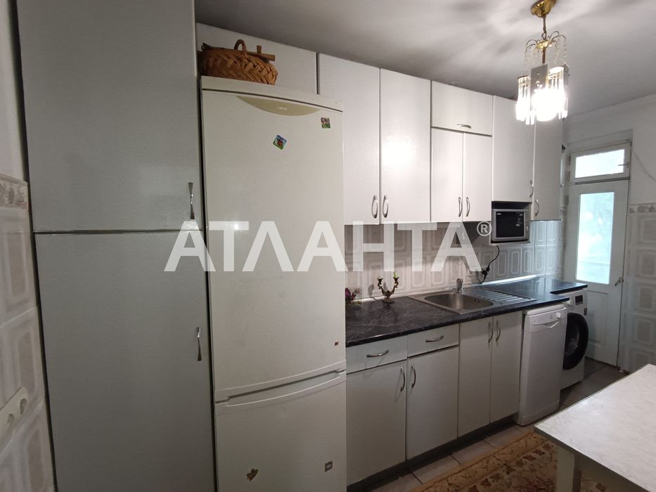 2-кім, середній поверх,  вул.  Полетаєва - More