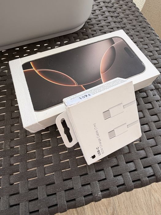 iPhone 16 Pro – Stan Idealny | 100% Bateria + kabel 60W (1 m) wraz z etui.
