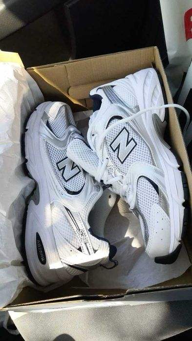 New Balance 530 Brancas
