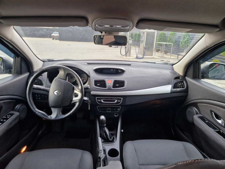 Renault Fluenсе продаж