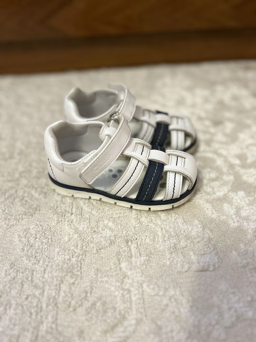 Босоніжки chicco 23 розмір
