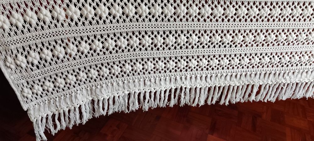 Colcha de renda . Solteiro437438363647365121