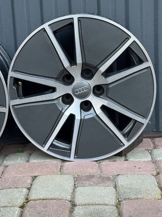 5-112 r17 Audi….