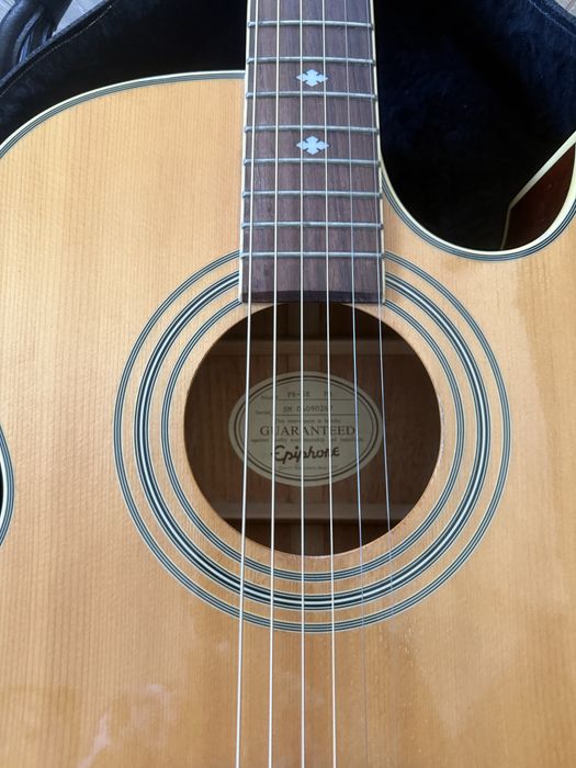 Guitarra acustica Epiphone PR 5E natural com caixa