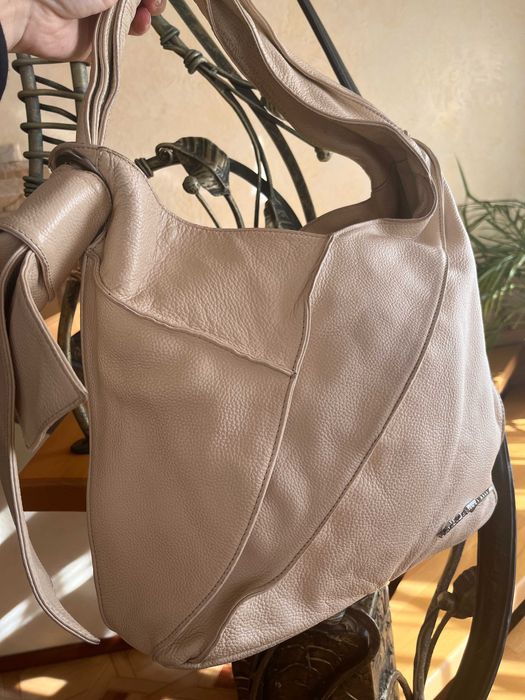 большая сумка salvatore ferragamo женская розовая кожаная нюд светлая