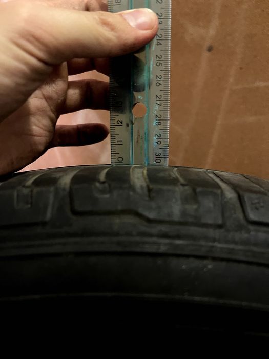 Sprzedam opony Michelin R19 235/55