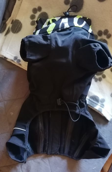 Kombinezon softshell przeciwdeszczowy dla psa