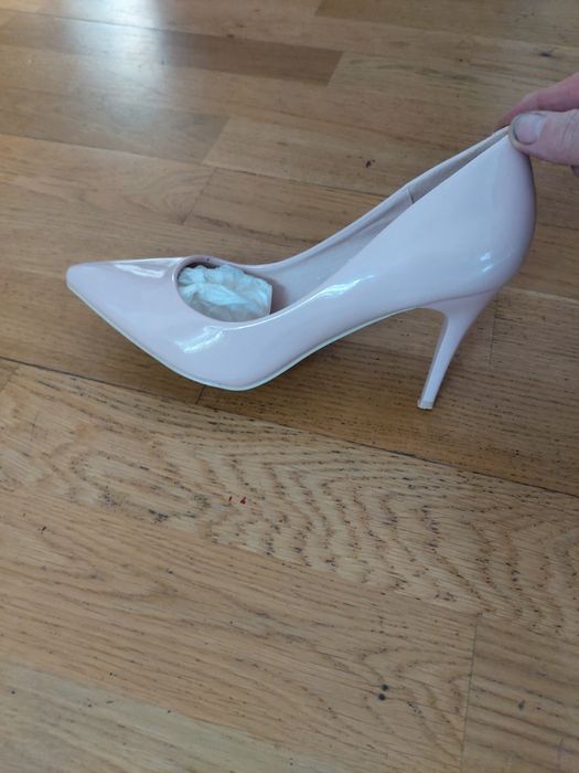 Buty damskie na obcasie