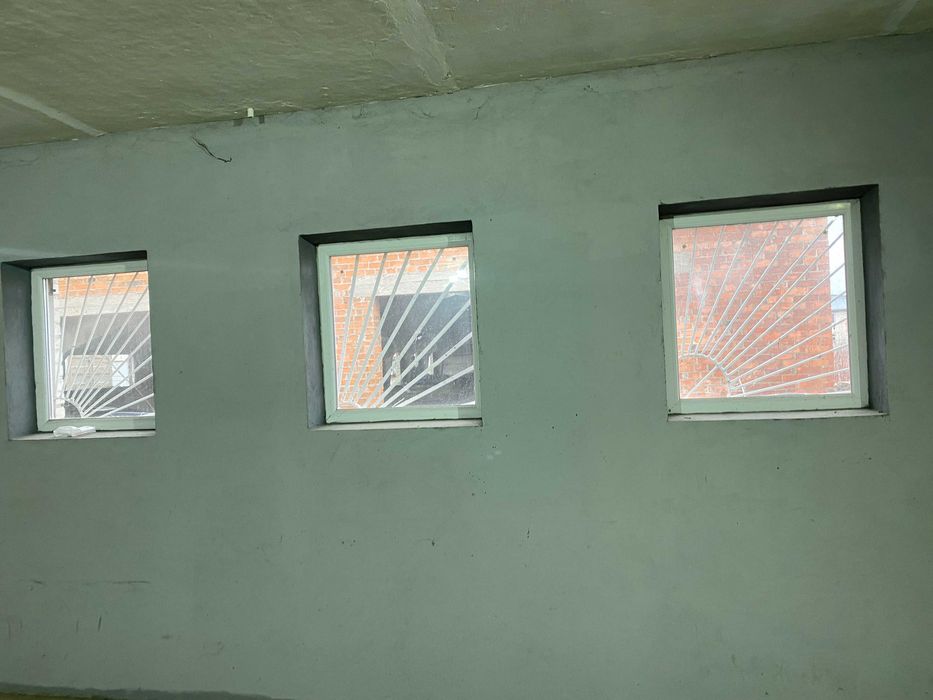 Сдам в аренду помещение 100кв.м, под СТО, СКЛАД, МАСТЕРСКУЮ: 100 грн ...