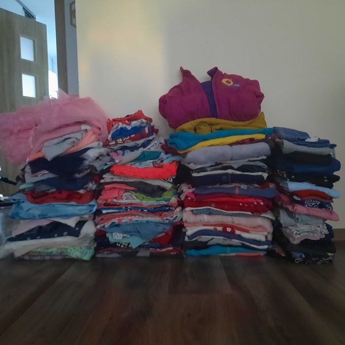 Ubranka 122 dziewczynka