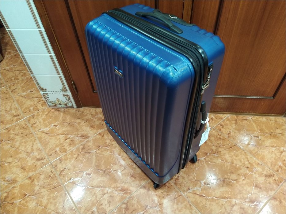 Mala malas de porão até 23 kg viagem casa quarto apartamento vivenda.