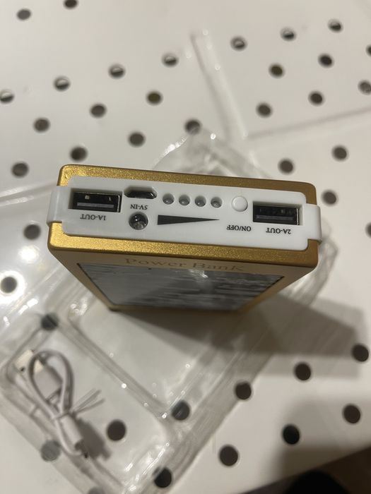 Power Bank 30000 mAh, новый, 2 USB, фонарь, внешний аккумулятор