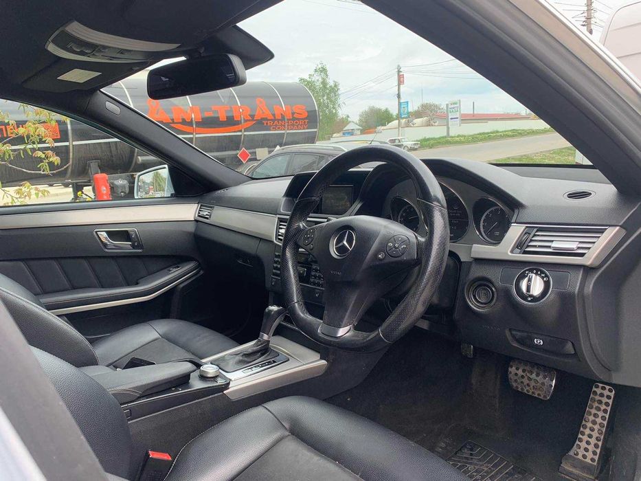 Сидіння Салон комплект седан сидушки Mercedes E clas W212 Запчастини