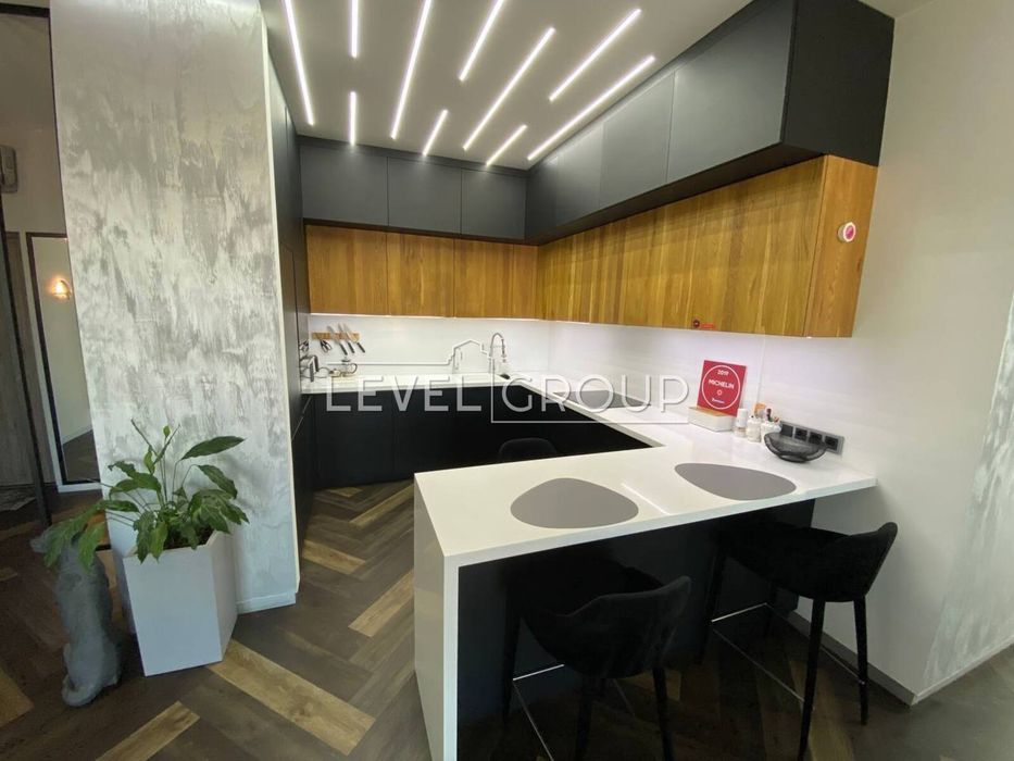 Авторський ремонт 4к, 140 м ЖК Royal Tower + паркінг