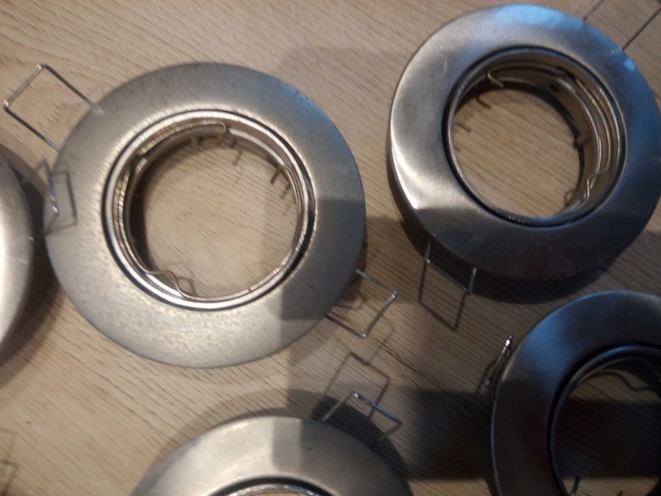 Oprawa sufitowa halogenowa LED ruchoma GU10 srebrna 14szt używane