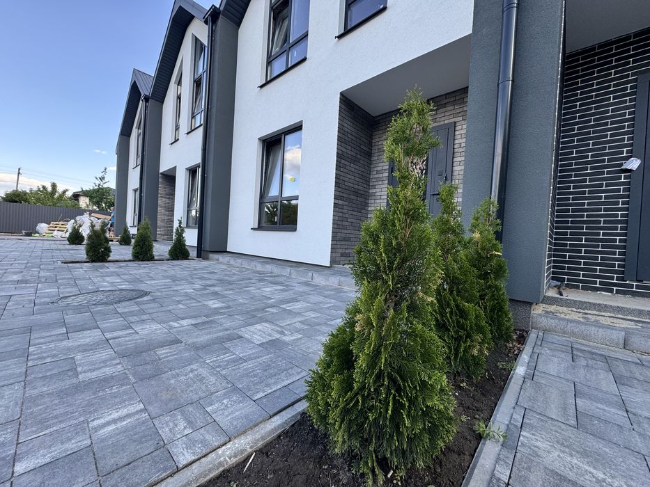 Продам таунхаус у чудовій локаціі