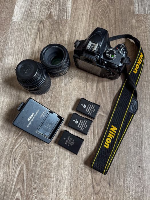 Nikon D3200 com 2 objetivas + 2 baterias extra – Kit completo