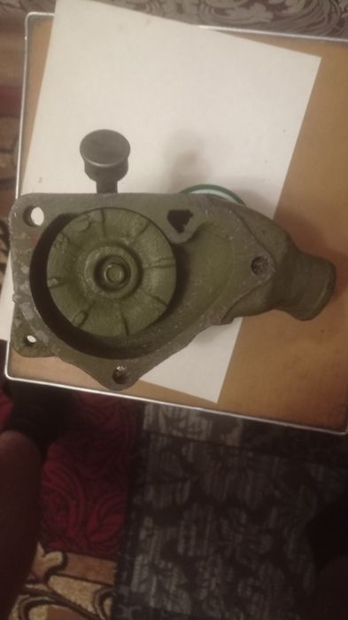 Водяна помпа на Ч-4.Ч-2. Газ-52