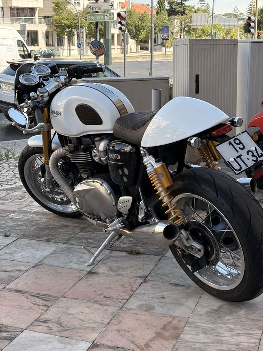Triumph Thruxton 1200 R (2018) – 10.000 km – Extras Exclusivos
