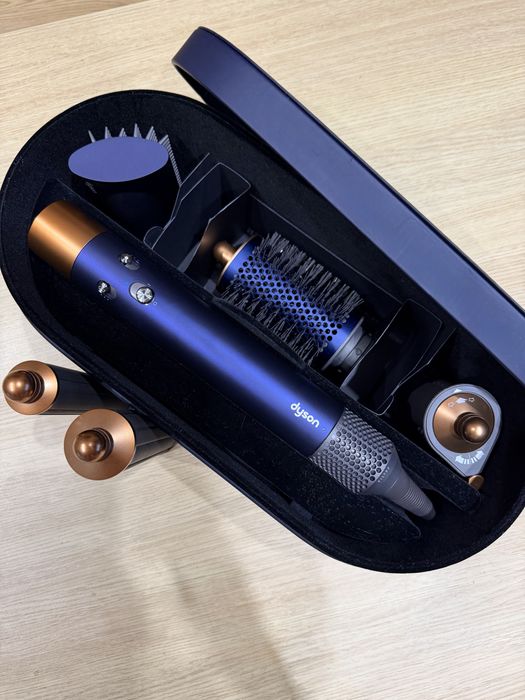 Продаю дайсон (dyson hs05 complete long volumise)