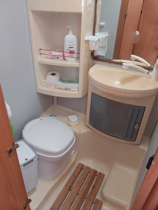 Autocaravana Fiat Ducato - 6 lugares
