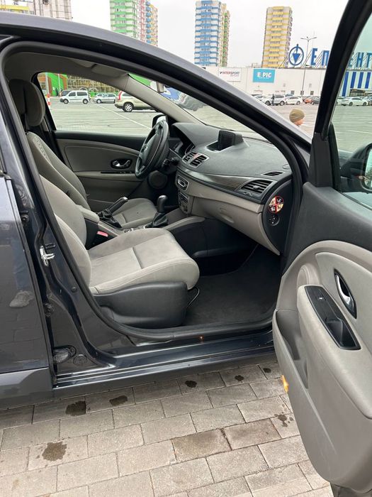 Продам свій автомобіль