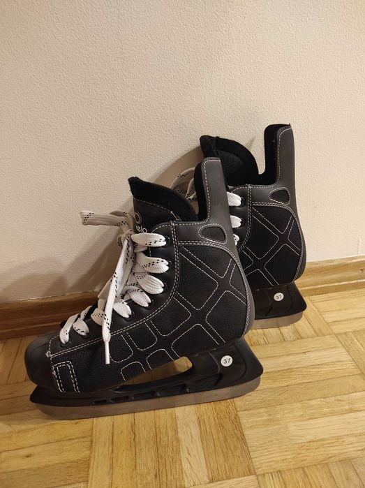 Łyżwy hokejowe Decathlon rozmiar 37