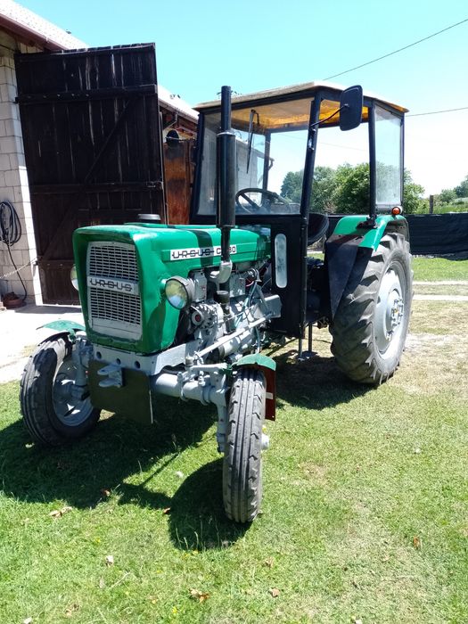 Ciągnik C 330  4011