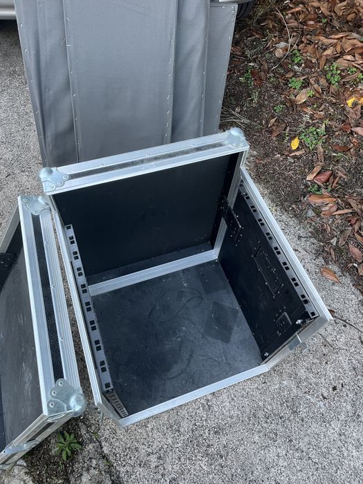 Flight case 10 unidades rack